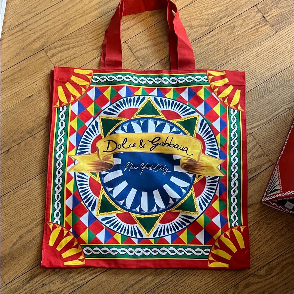 Dolce & Gabbana Multicolor Graphic Tote “ New York and City “ and shopping bag